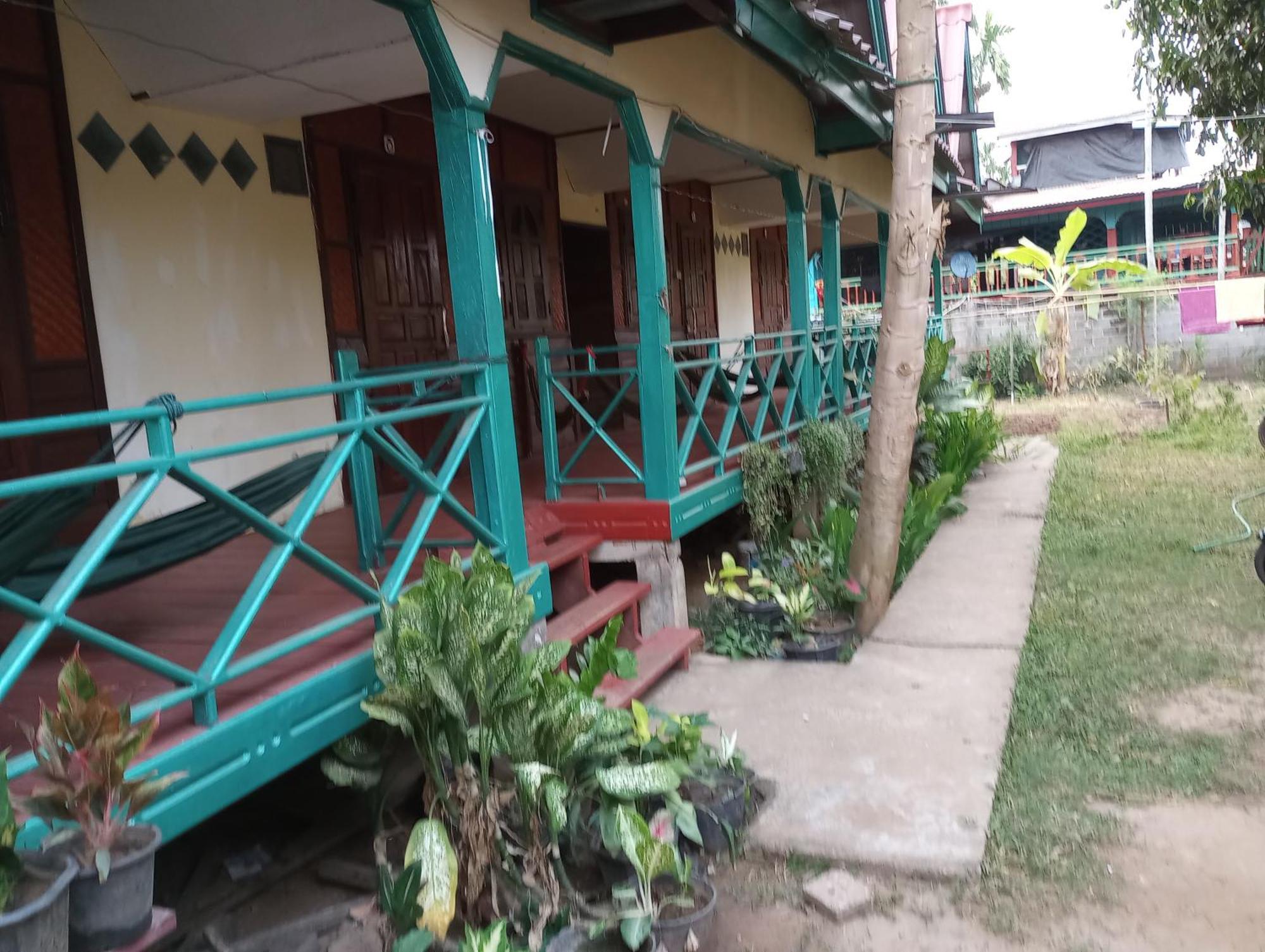 Sompong Sunset View Guest House Ban Dondét Quarto foto